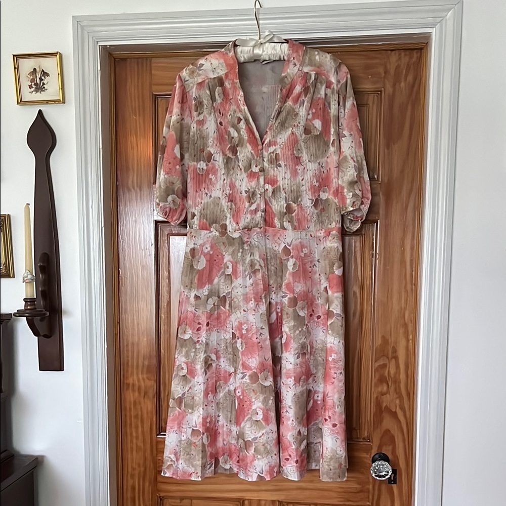 Vintage Floral Pink and Brown Women's Dress